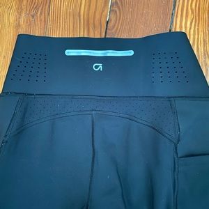 GapFit Sculpt Compression Cropped Leggings